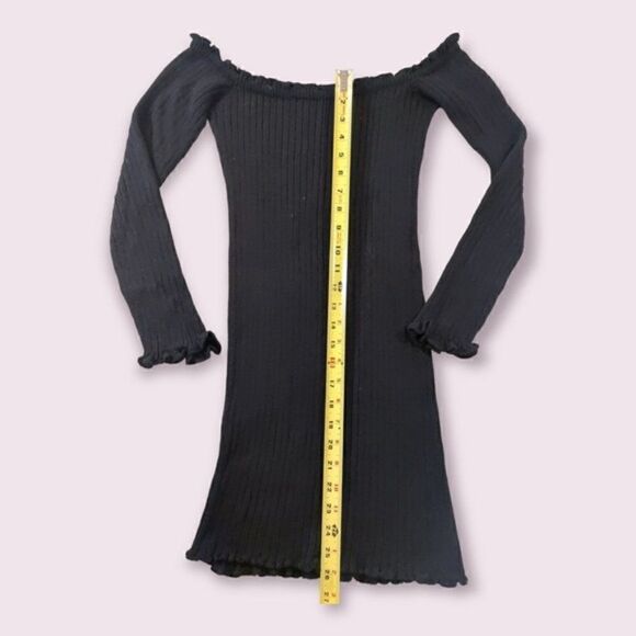 💝(3/$25) The Rockn Rev Black Ribbed Off Shoulder Dress - Picture 2 of 4
